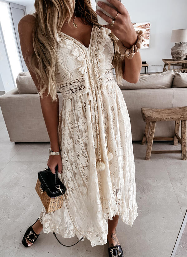 Summer Solid-Color Lace Camisole Maxi Dress with a Full Skirt
