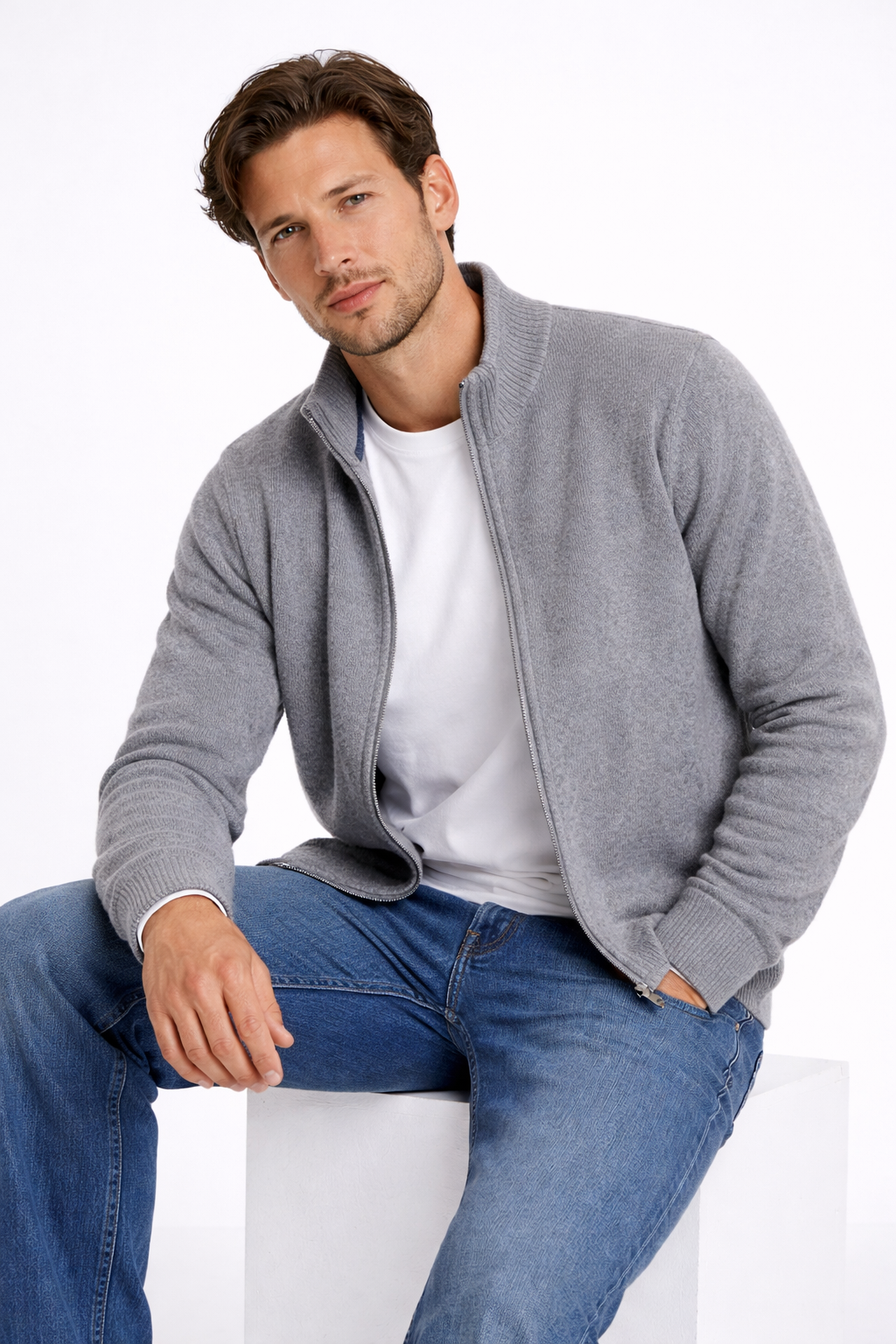 Leon | Signature Zip-Up Knit Vest